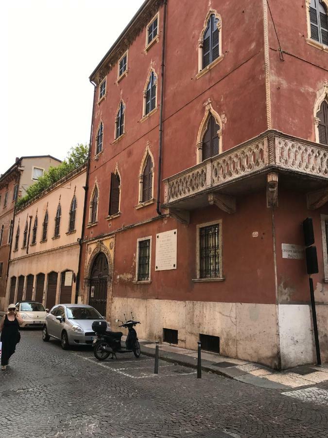 Apartamento La Soffitta Bohemien Verona Exterior foto